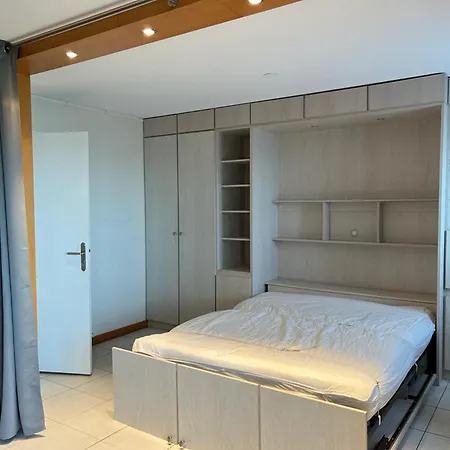 Apartman A Avec Balcon Et Parking - Fr-1-239-1015